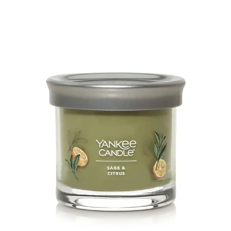 Yankee Candle : Signature Small Tumbler Candle in Sage & Citrus