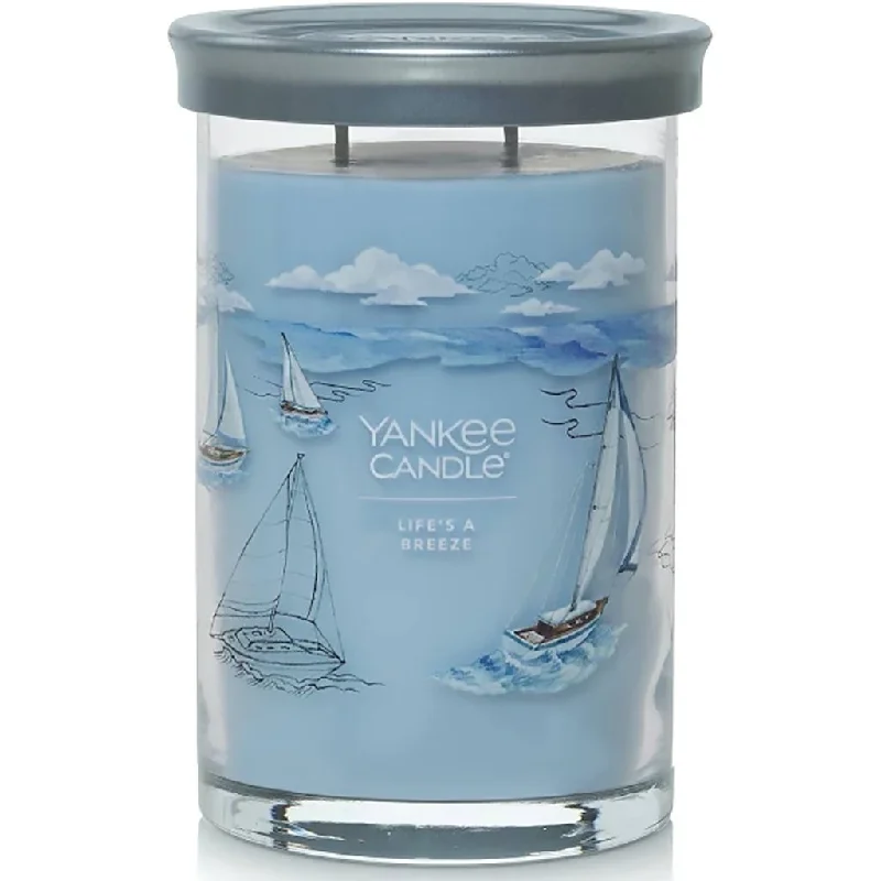 Yankee Candle : Signature Large Tumbler Candle in Life's A Breeze