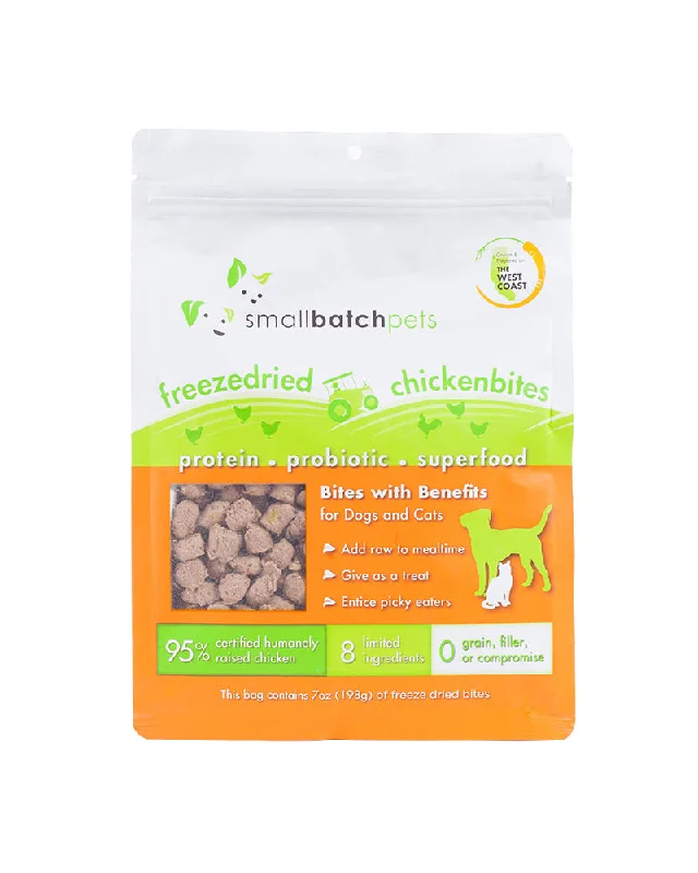 Small Batch Freeze-Dried Chicken Bites for Dogs & Cats 7oz